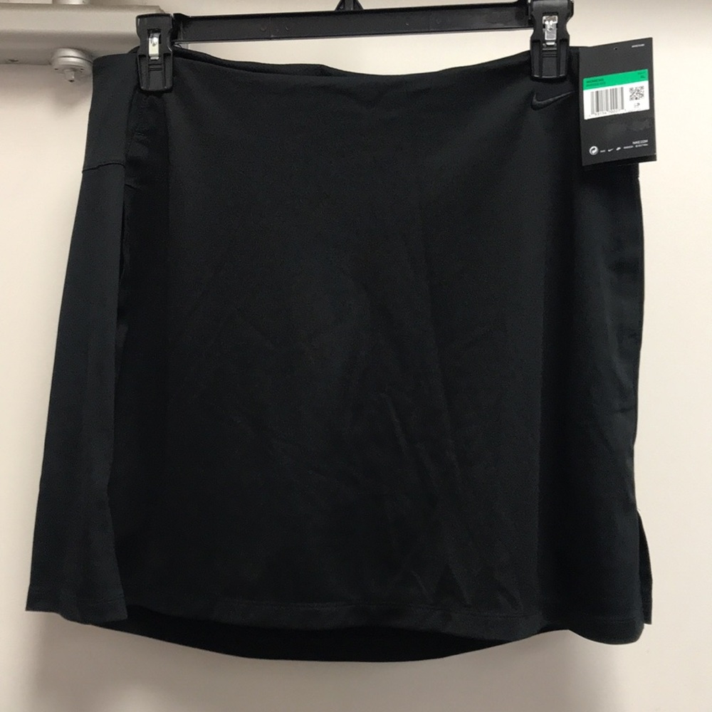 Nike Women’s Dri-Fit 17 Victory Skirt - Picture 2 of 6